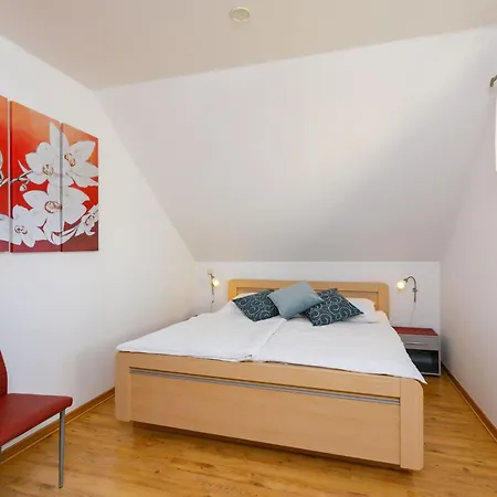 Mueller - App- 11 By Interhome *